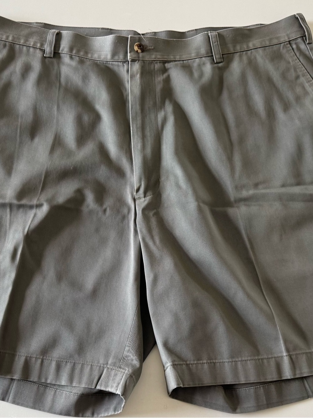 Jos. A. Bank Men's Slate Gray Flat-Front Shorts